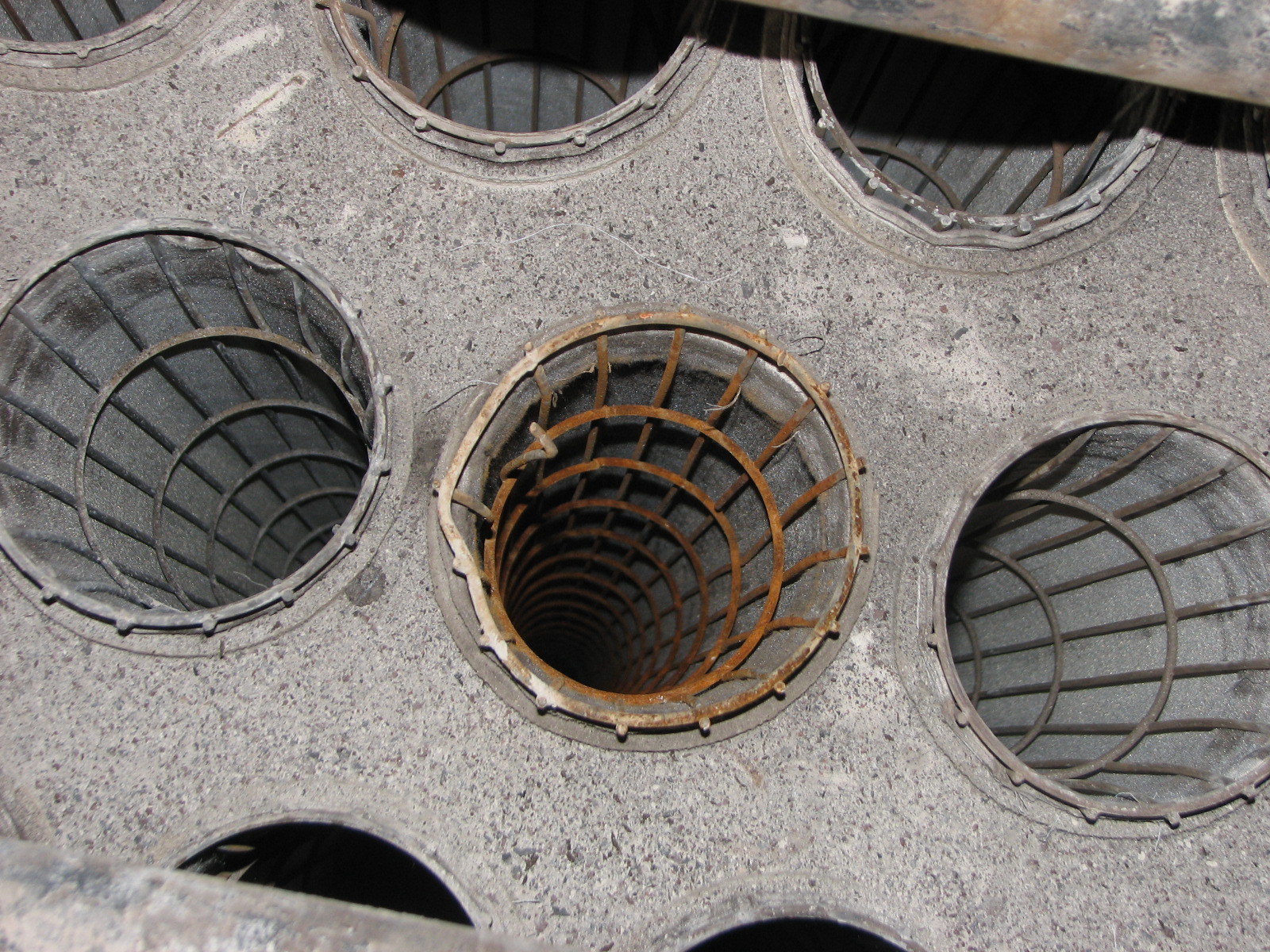 除塵骨架鏽蝕（shí）